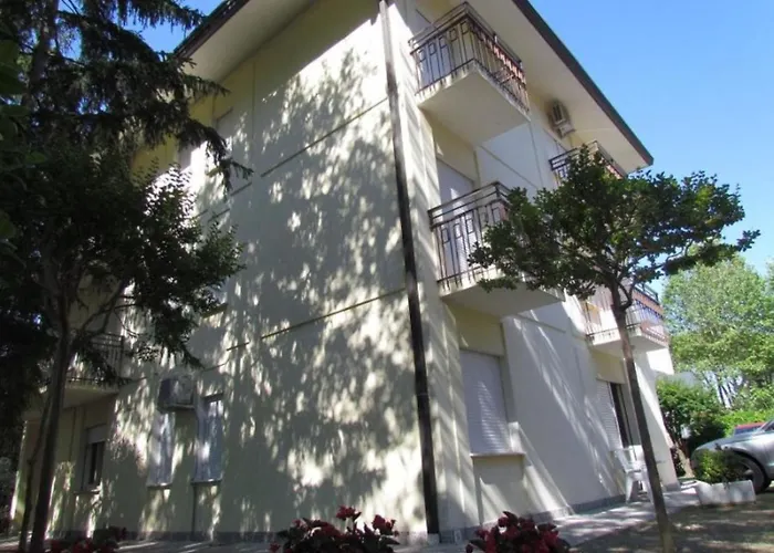 Apartment Spacious Near The *